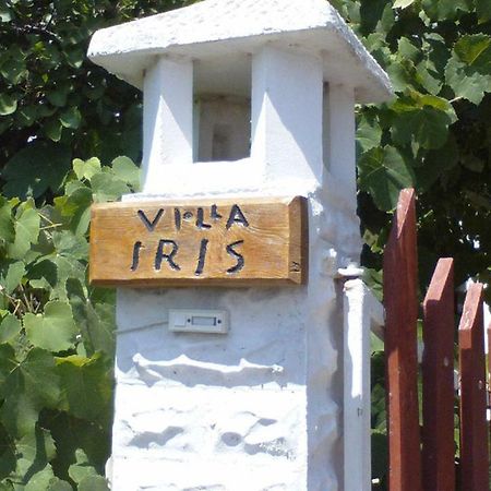 Villa Iris Vrasná Exterior foto